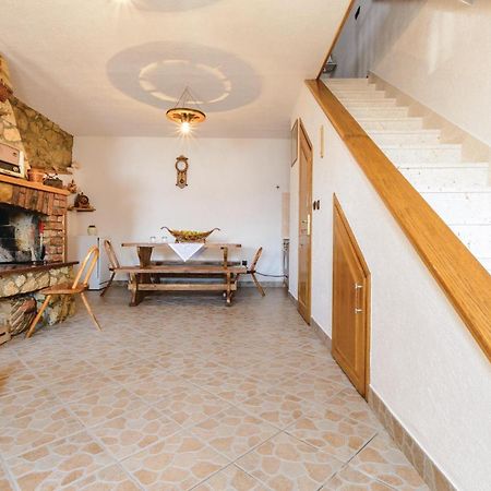1 Bedroom Gorgeous Home In Slivno Klek Exterior foto